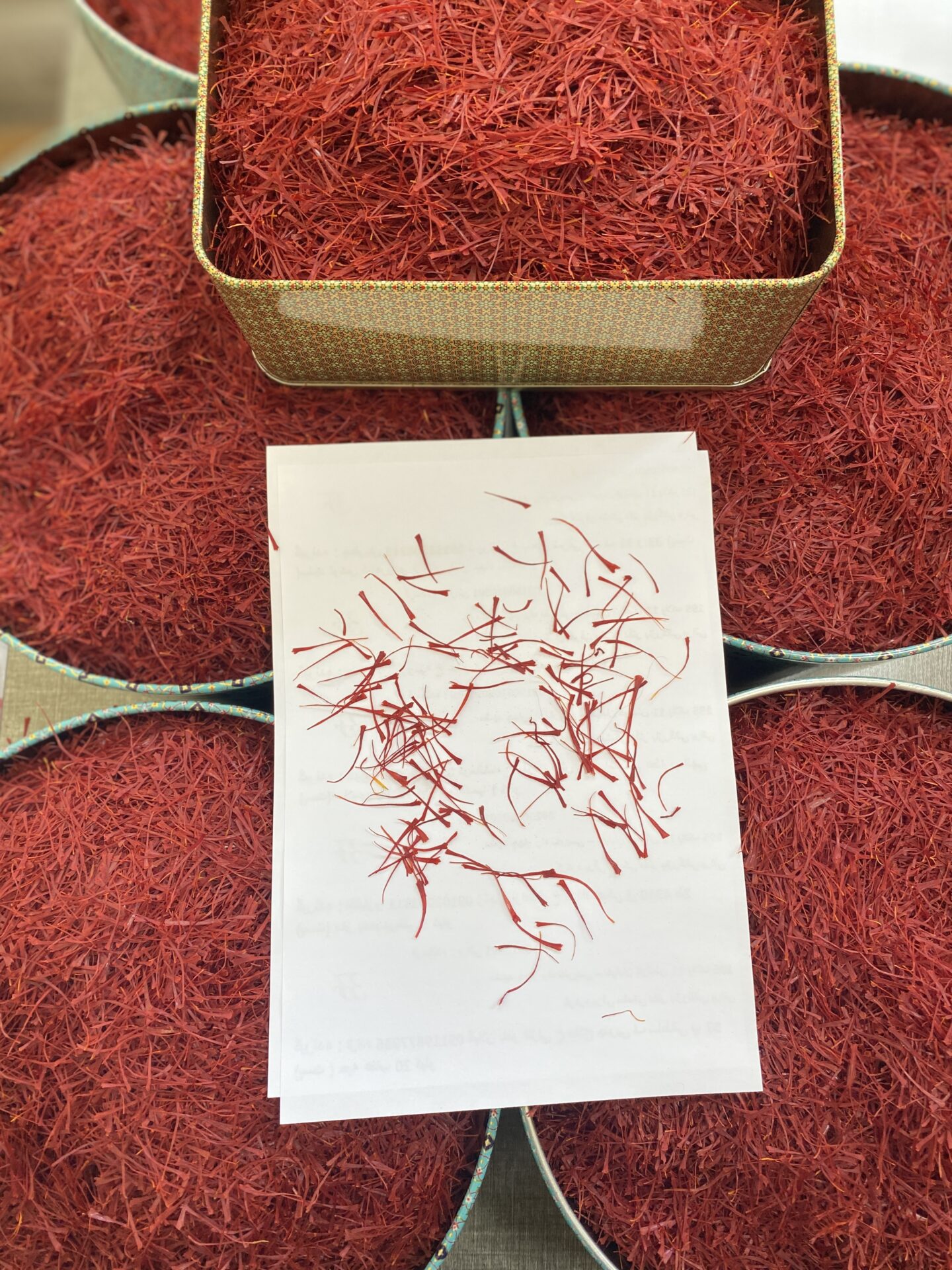 زعفران نگین طبیعی خشک فله 100 گرمی + ارسال رایگان و بسته بندی خاتم 2 قیمت و خرید زعفران نگین