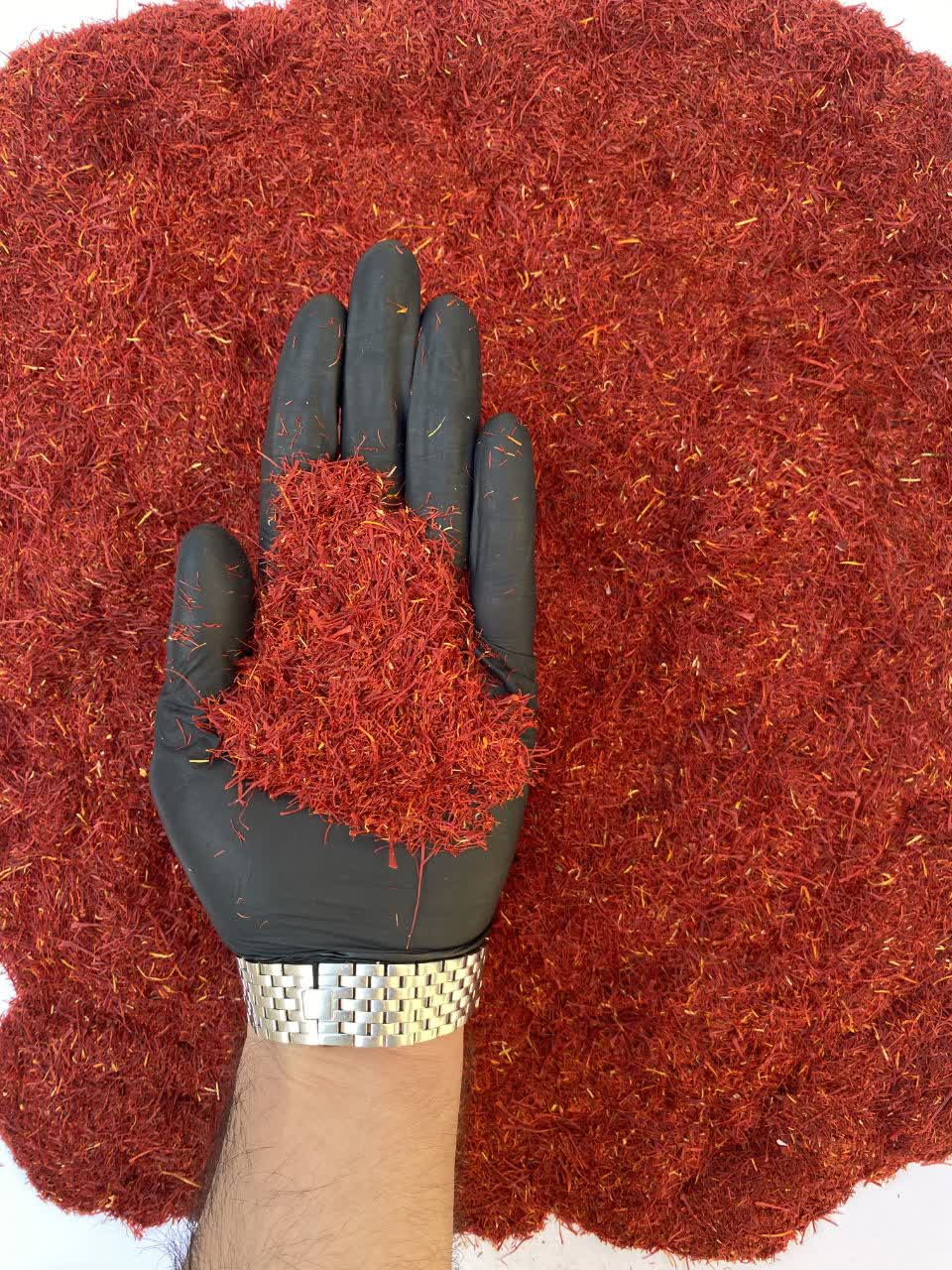 زعفران سرگل شکسته یک مثقالی 1 زعفران سرگل شکسته یک مثقالی